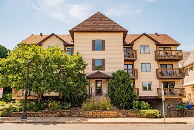 1720 3rd Avenue S 106, Minneapolis, MN 55404