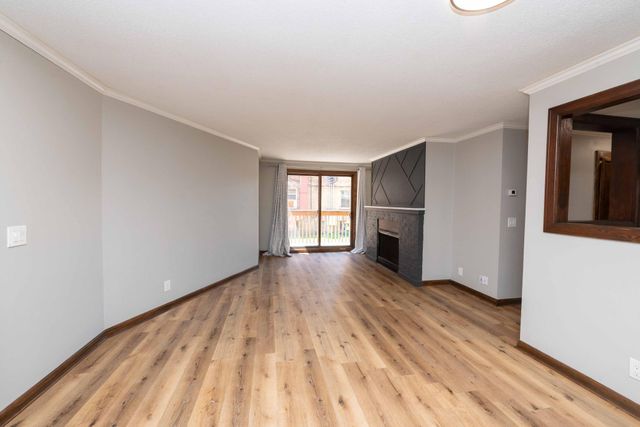 1720 3rd Avenue S 106, Minneapolis, MN 55404