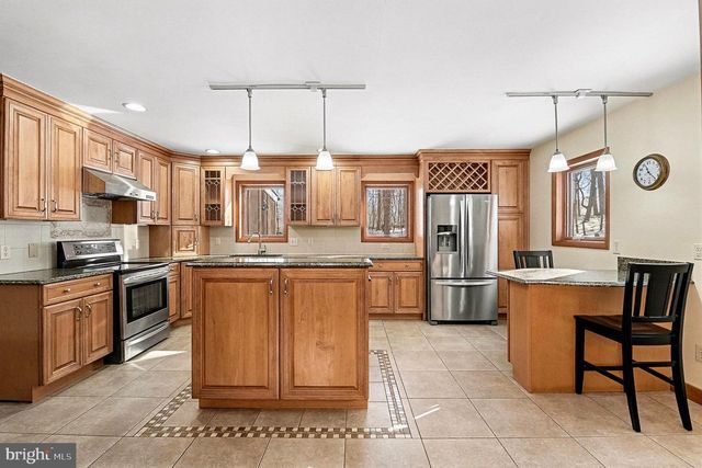 4007 STREET RD, Street, MD 21154