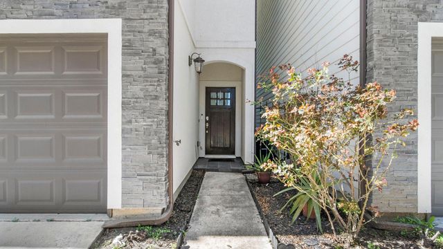 833 Wakefield Drive B, Houston, TX 77018