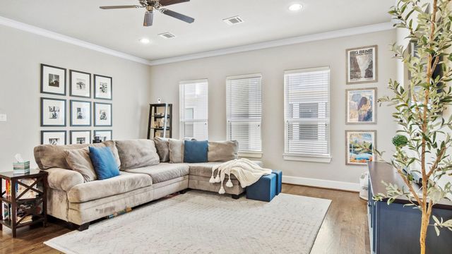 833 Wakefield Drive B, Houston, TX 77018