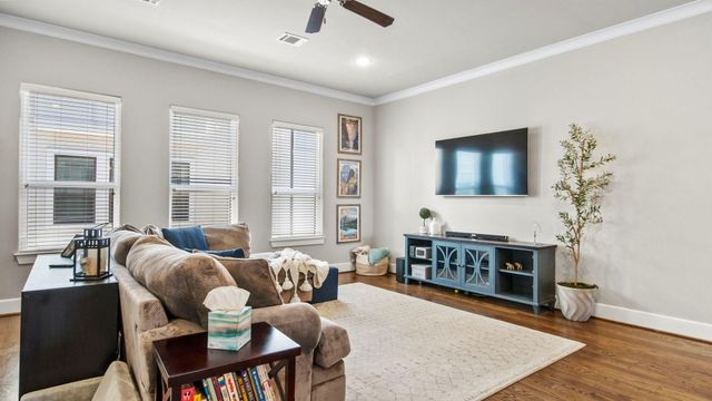 833 Wakefield Drive B, Houston, TX 77018