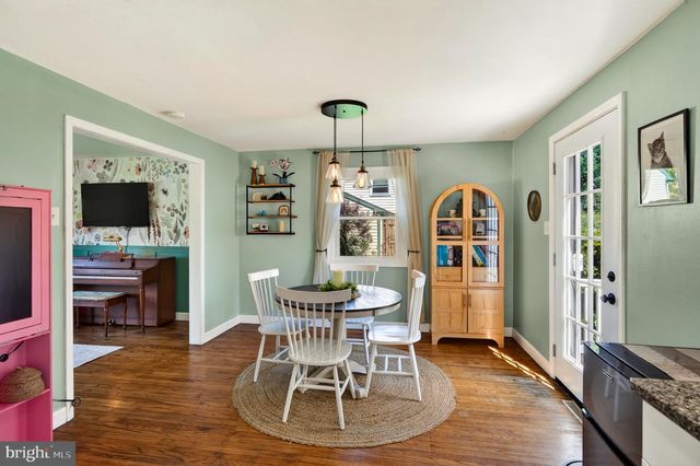 162 LAKE DR, Downingtown, PA 19335