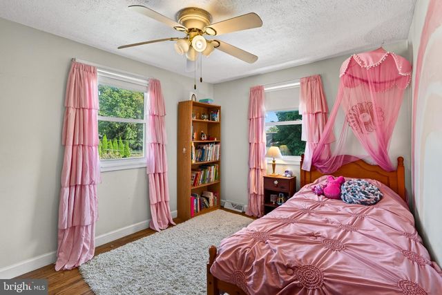 162 LAKE DR, Downingtown, PA 19335