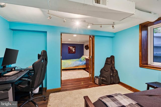 162 LAKE DR, Downingtown, PA 19335