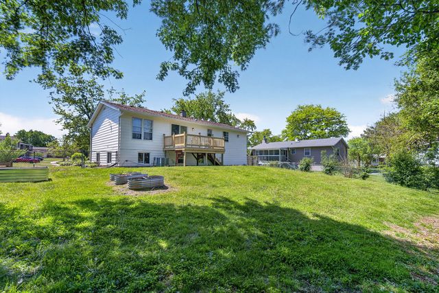 418 Charlestown Drive, Bolingbrook, IL 60440
