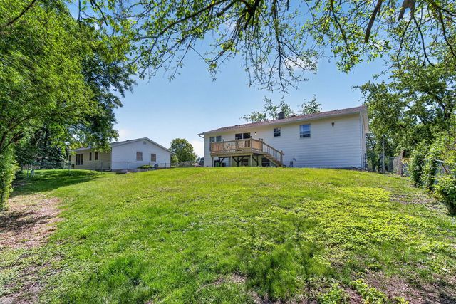 418 Charlestown Drive, Bolingbrook, IL 60440