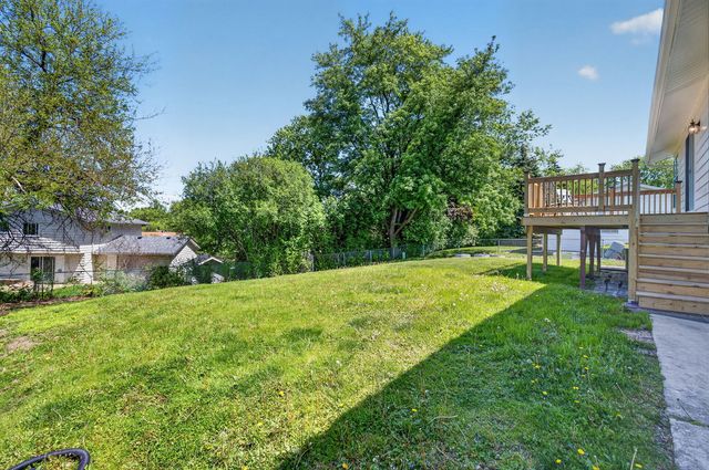 418 Charlestown Drive, Bolingbrook, IL 60440