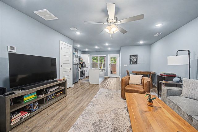 899 N Rupple Road 122, Fayetteville, AR 72704
