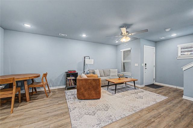 899 N Rupple Road 122, Fayetteville, AR 72704