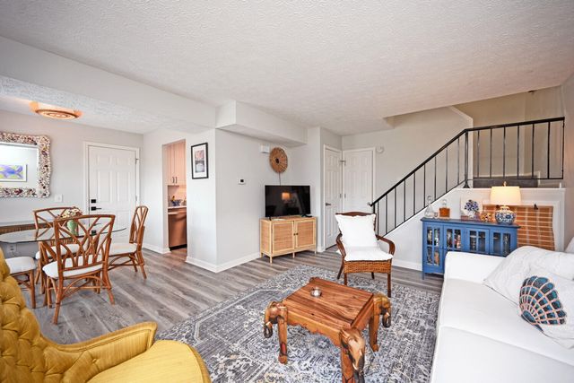 2802 Dry Ridge Court, Villa Hills, KY 41017