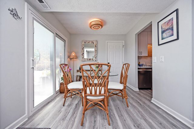 2802 Dry Ridge Court, Villa Hills, KY 41017