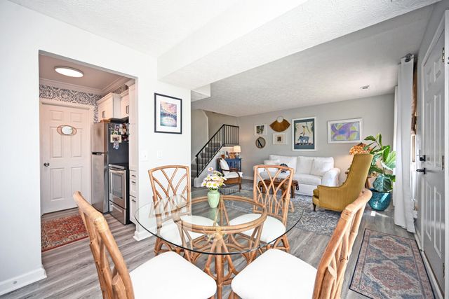 2802 Dry Ridge Court, Villa Hills, KY 41017
