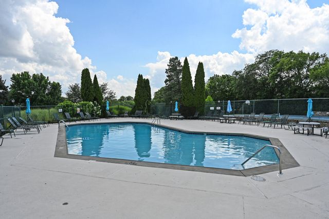 2802 Dry Ridge Court, Villa Hills, KY 41017