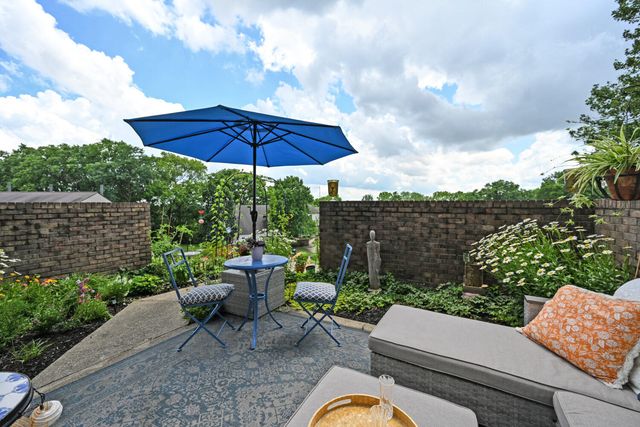 2802 Dry Ridge Court, Villa Hills, KY 41017