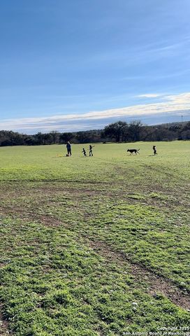 1400 Knoll Schwope, Spring Branch, TX 78070