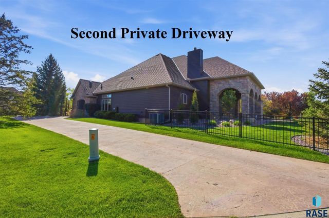 217 W 77th St Street, Sioux Falls, SD 57108