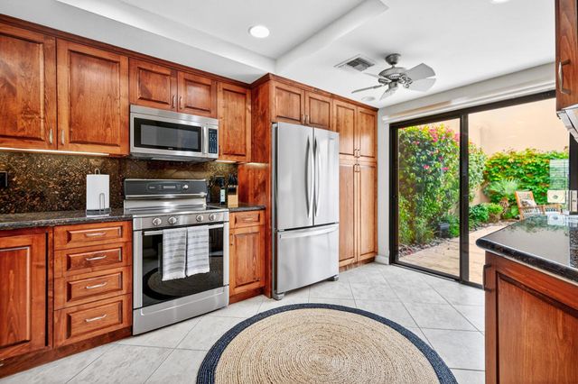 76532 Hollyhock Drive, Palm Desert, CA 92211