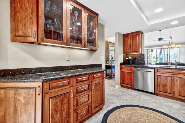 76532 Hollyhock Drive, Palm Desert, CA 92211