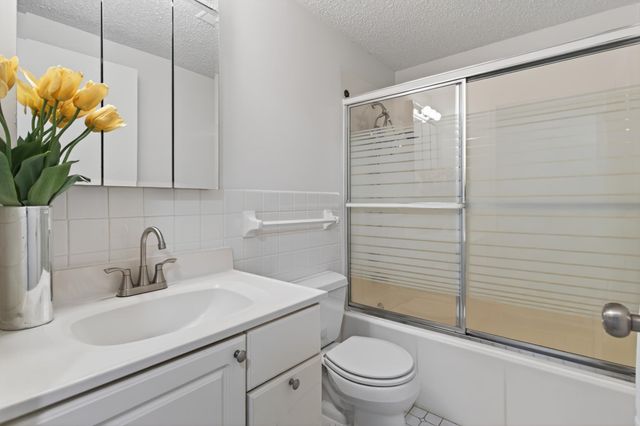 14302 Fairway Drive, Eden Prairie, MN 55344
