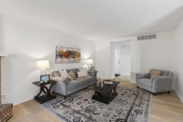 14302 Fairway Drive, Eden Prairie, MN 55344