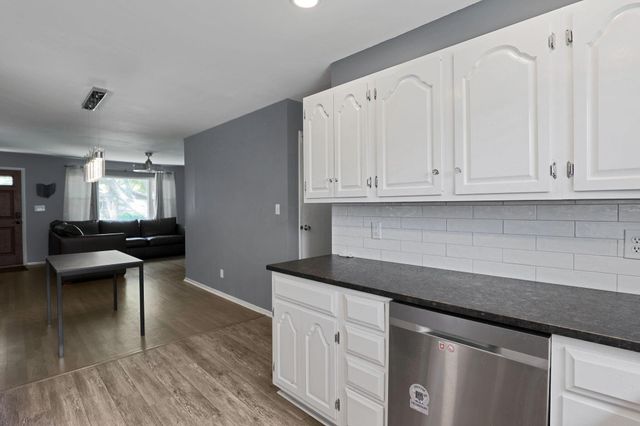 297 Electric Avenue, Westerville, OH 43081