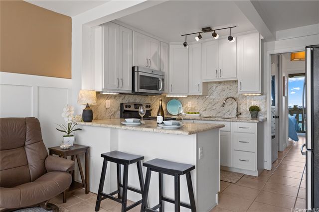 84-965 Farrington Highway B911, Waianae, HI 96792