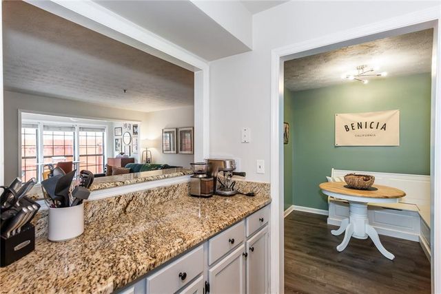 4552 Vinings Central Trace SE 63, Atlanta, GA 30339