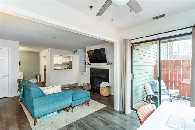 4552 Vinings Central Trace SE 63, Atlanta, GA 30339