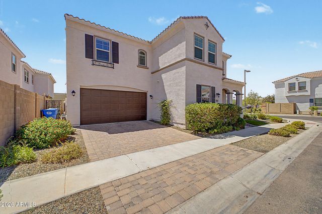 939 E DANBURY Drive, Phoenix, AZ 85022