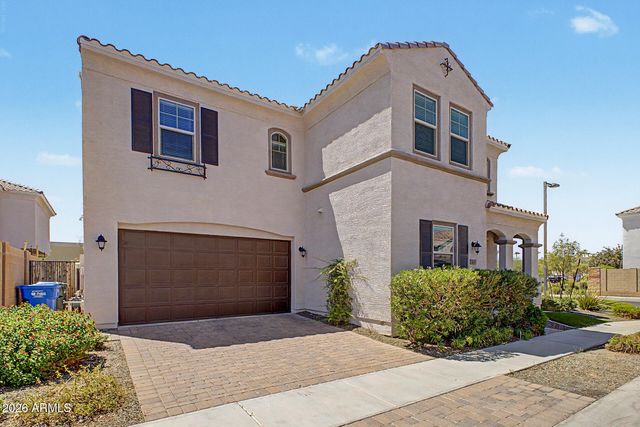 939 E DANBURY Drive, Phoenix, AZ 85022