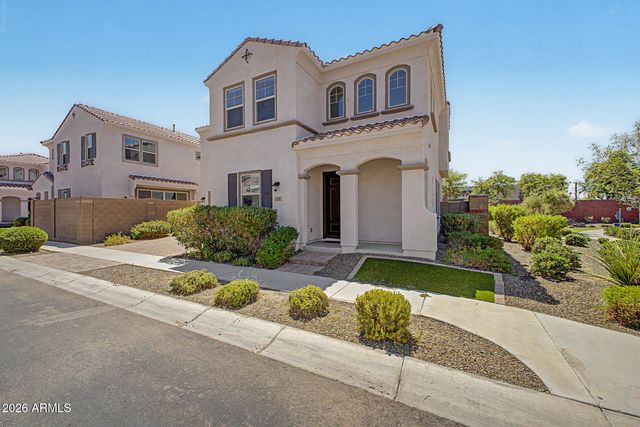 939 E DANBURY Drive, Phoenix, AZ 85022
