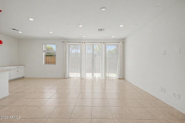 939 E DANBURY Drive, Phoenix, AZ 85022