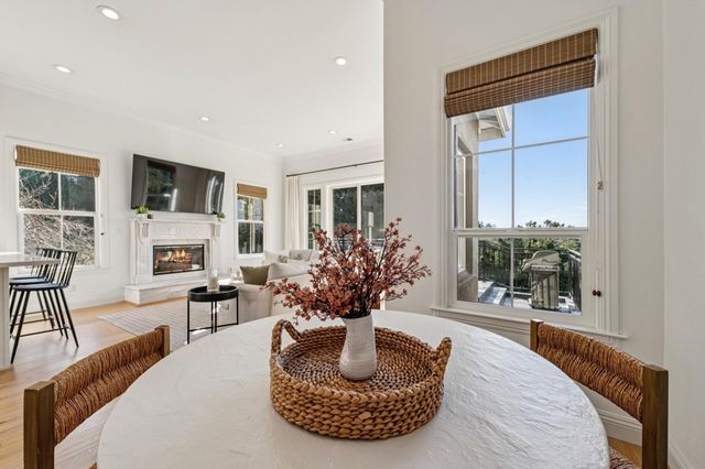 6194 6194 Mazuela Dr, Oakland, CA 94611