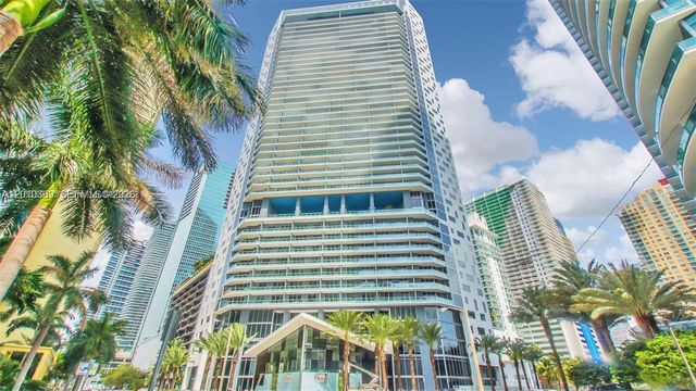 1300 Brickell Bay Dr 2808, Miami, FL 33131