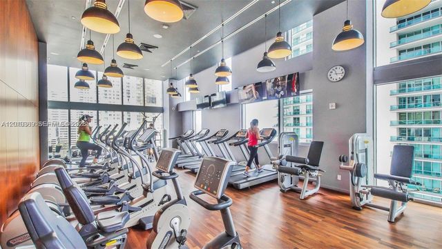 1300 Brickell Bay Dr 2808, Miami, FL 33131