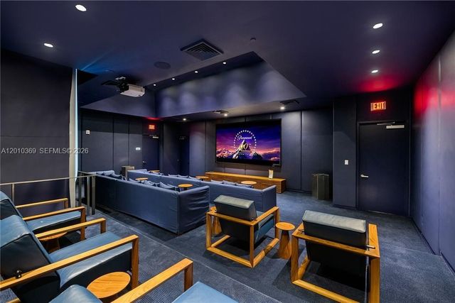 1300 Brickell Bay Dr 2808, Miami, FL 33131