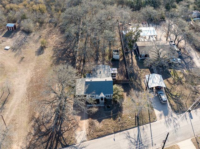 1014 Suncrest Street, Bryan, TX 77803