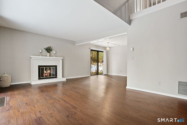 331 Heritage Village E, Southbury, CT 06488