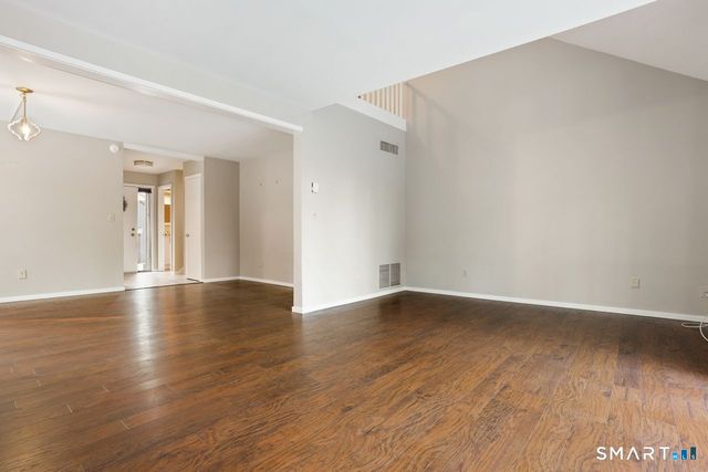 331 Heritage Village E, Southbury, CT 06488