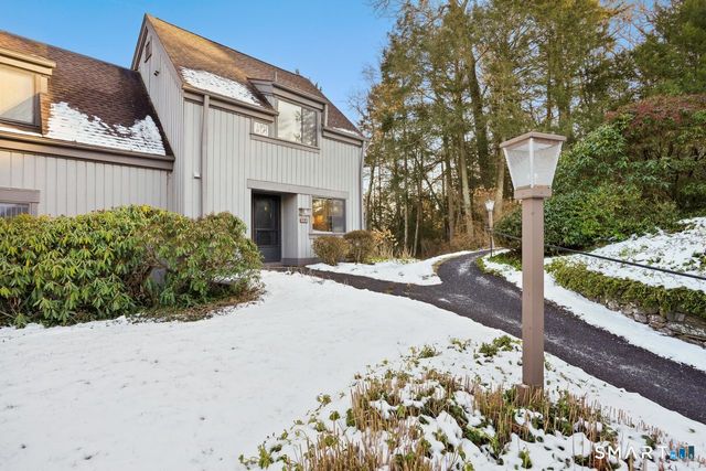 331 Heritage Village E, Southbury, CT 06488