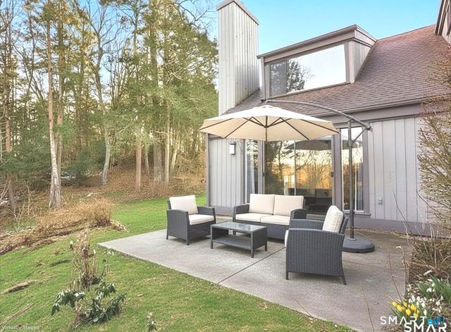 331 Heritage Village E, Southbury, CT 06488