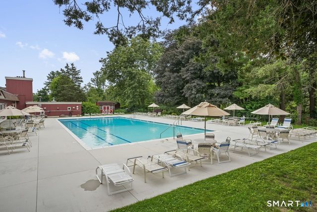 331 Heritage Village E, Southbury, CT 06488