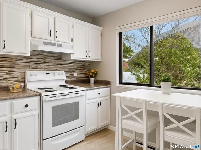 331 Heritage Village E, Southbury, CT 06488