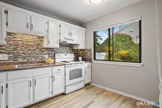 331 Heritage Village E, Southbury, CT 06488