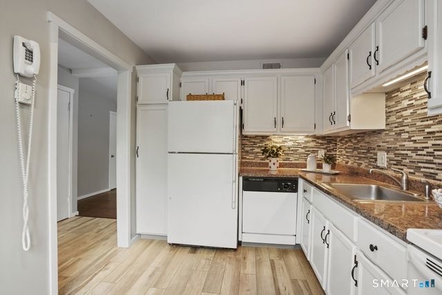 331 Heritage Village E, Southbury, CT 06488