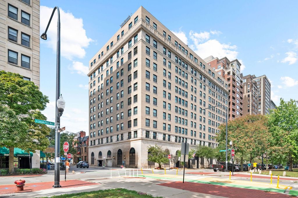 2100 N Lincoln Park West 3ES, Chicago, IL 60614 — exterior