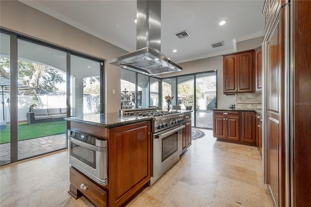 4311 W BARCELONA STREET, Tampa, FL 33629