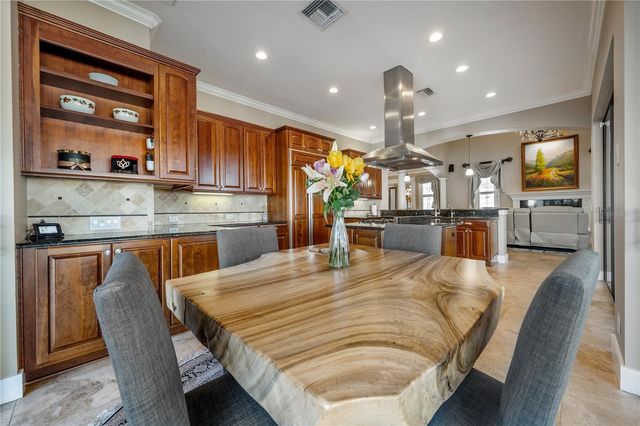 4311 W BARCELONA STREET, Tampa, FL 33629