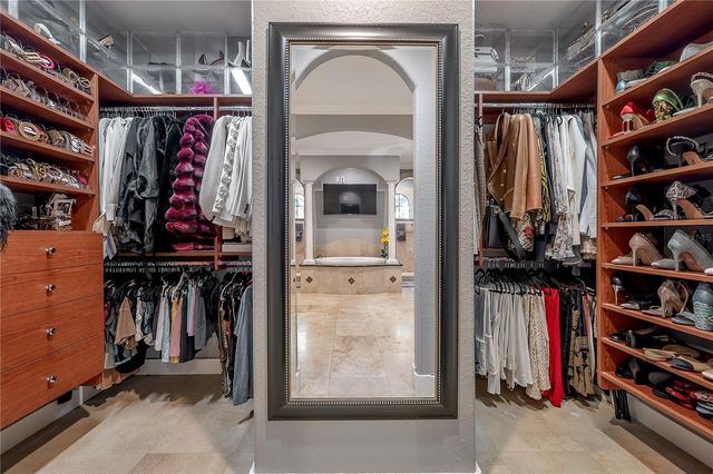 4311 W BARCELONA STREET, Tampa, FL 33629